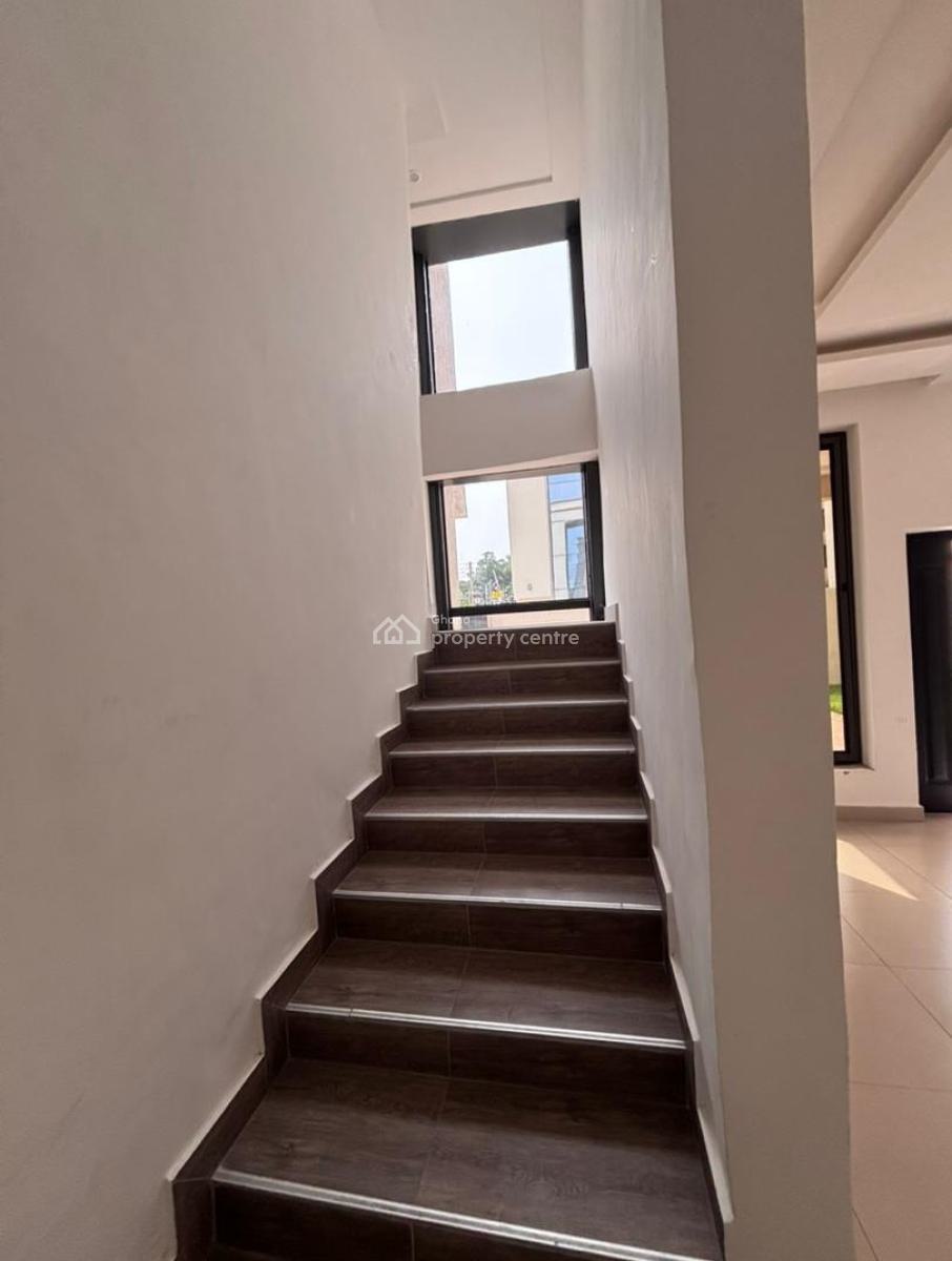 Executive 5 Bedroom, North Ridge, Accra, House for Sale