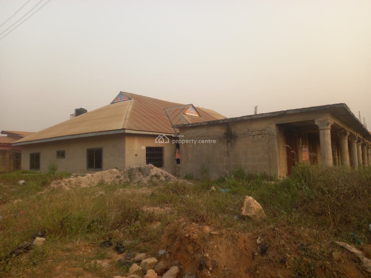 6 Bedrooms & 5 Stores/ Shops, Kronum, Kumasi Metropolitan, Ashanti, House for Sale