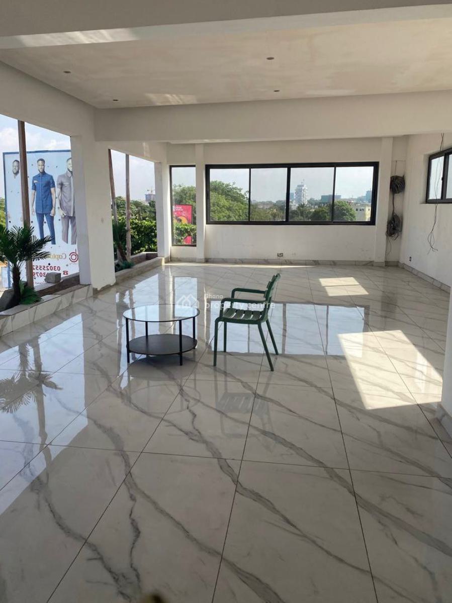 300 Square Metres  Office Space  in a Good Locationn, Labone, North Labone, Accra, Commercial Property for Rent