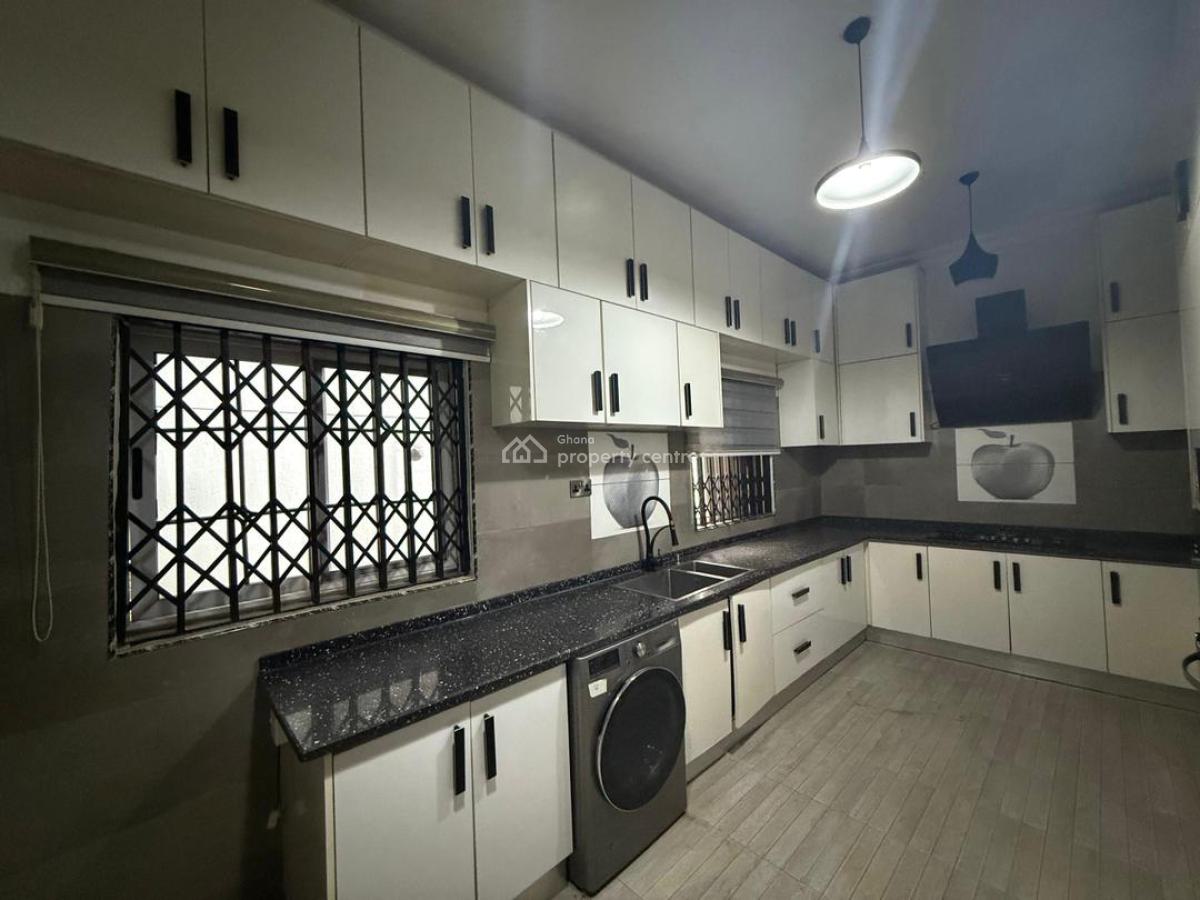 Exercutive 5 Bedrooms, East Legon, East Legon, Accra, House for Sale