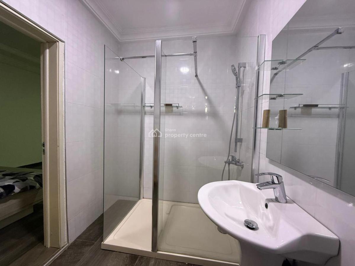 Exercutive 5 Bedrooms, East Legon, East Legon, Accra, House for Sale