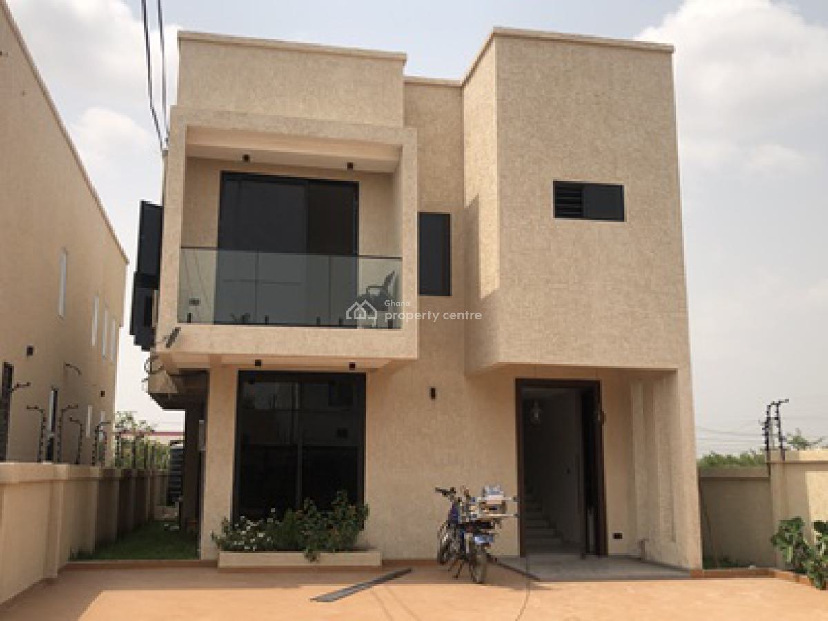 3 Bedroom Storey with an Out-house in a Good Location., East Legon Hills, East Legon Hills, East Legon, Accra, Detached Duplex for Sale