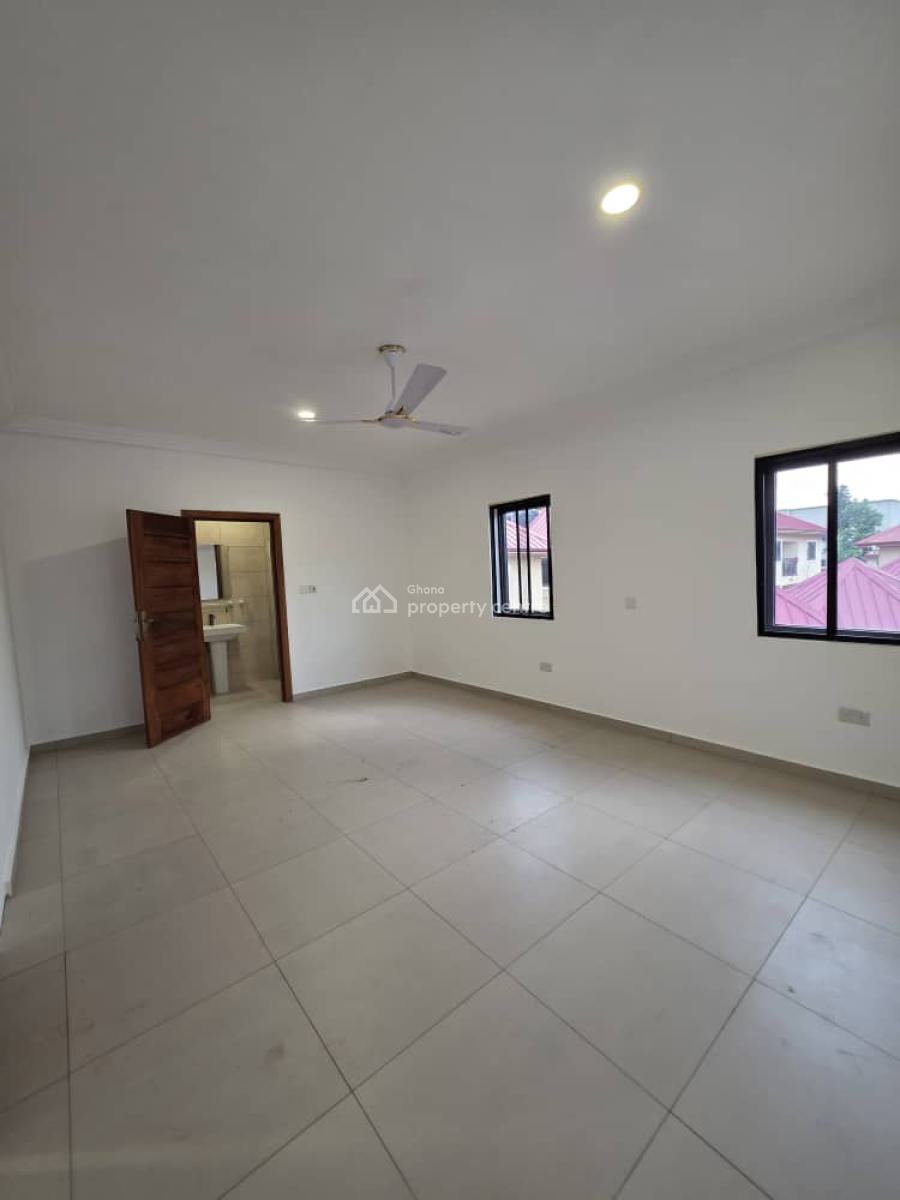 (3) Bedroom House, Oyarifa, La Nkwantanang Madina Municipal, Accra, Detached Duplex for Sale