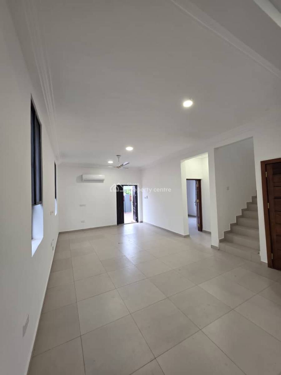 (3) Bedroom House, Oyarifa, La Nkwantanang Madina Municipal, Accra, Detached Duplex for Sale