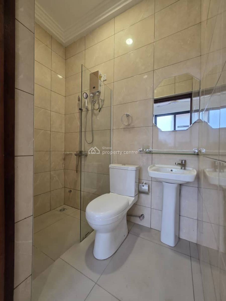 (3) Bedroom House, Oyarifa, La Nkwantanang Madina Municipal, Accra, Detached Duplex for Sale