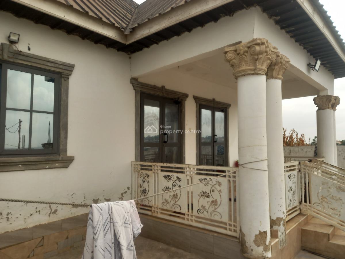 4 Bedrooms, Sokoban Afrancho, on Ahodwo Daban Road., Kumasi Metropolitan, Ashanti, House for Sale