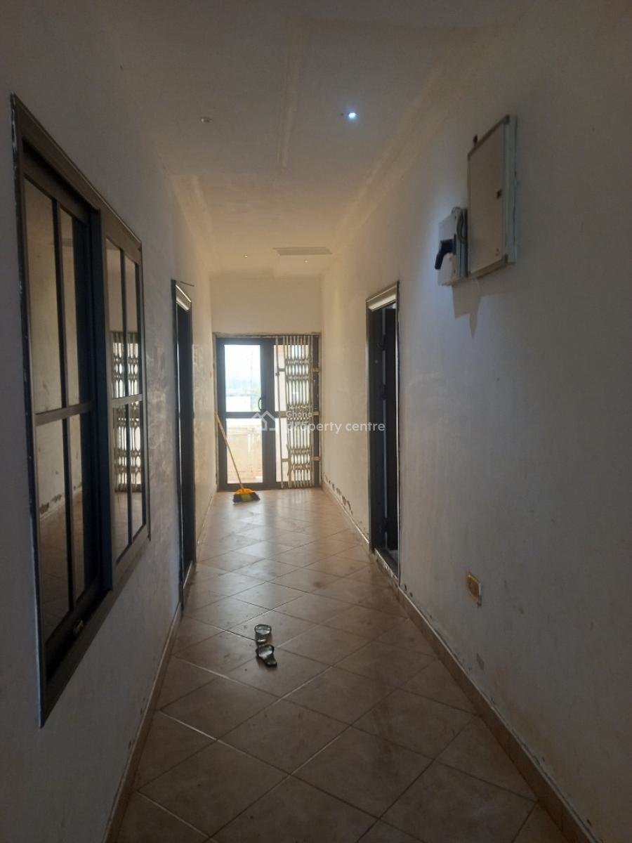 4 Bedrooms, Sokoban Afrancho, on Ahodwo Daban Road., Kumasi Metropolitan, Ashanti, House for Sale