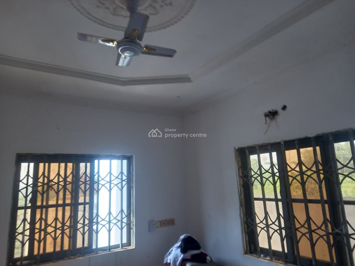 4 Bedrooms, Sokoban Afrancho, on Ahodwo Daban Road., Kumasi Metropolitan, Ashanti, House for Sale