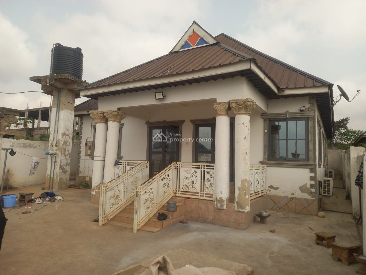 4 Bedrooms, Sokoban Afrancho, on Ahodwo Daban Road., Kumasi Metropolitan, Ashanti, House for Sale