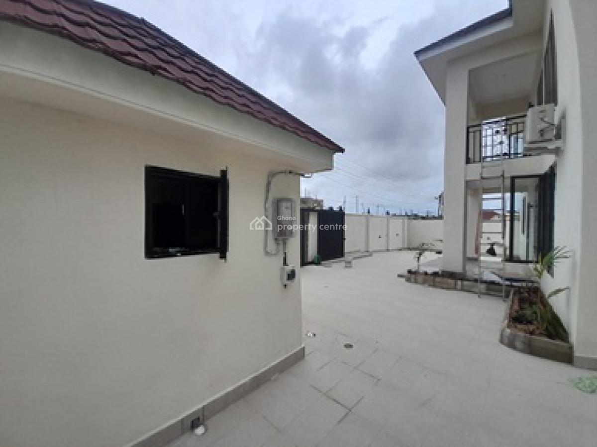4 Bedroom with Massive Room Sizes Ideal for a Large Family Sizes., Hydro-foam Estate Road, Baatsonaa, Spintex, Accra, Detached Duplex for Sale