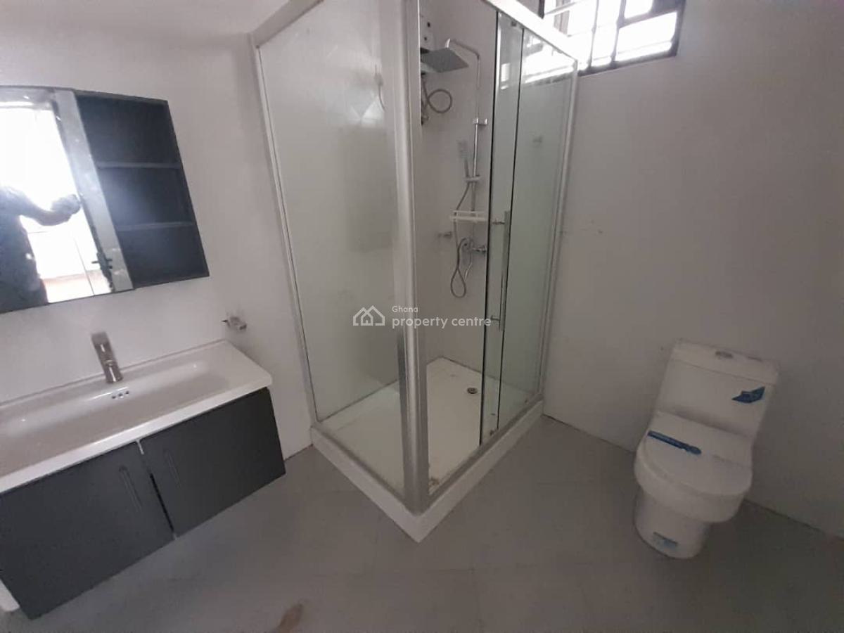4 Bedroom with Massive Room Sizes Ideal for a Large Family Sizes., Hydro-foam Estate Road, Baatsonaa, Spintex, Accra, Detached Duplex for Sale