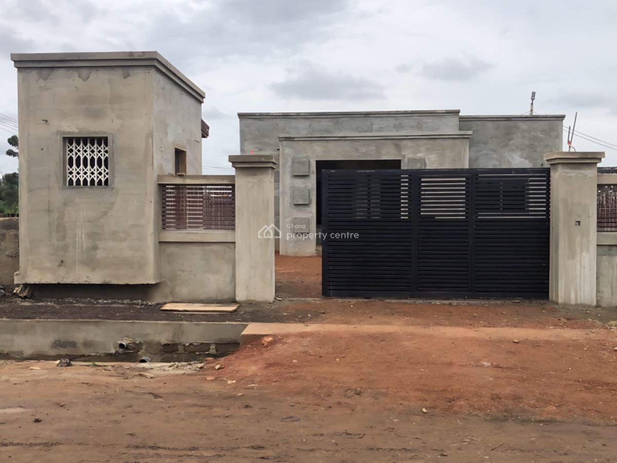 Semi-completed 3 Bedroom Plus a Study and Security Room., Katamanso China Mall Road, Adenta Municipal, Accra, Detached Bungalow for Sale