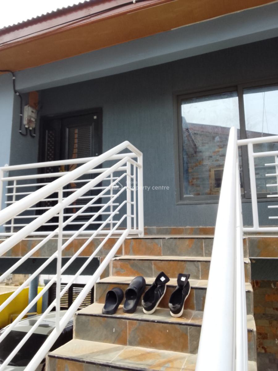 One Bedroom Self Contain Apartment, Teshie Bushroad Police Station, Teshie-nungua Estates, Accra, Mini Flat for Rent