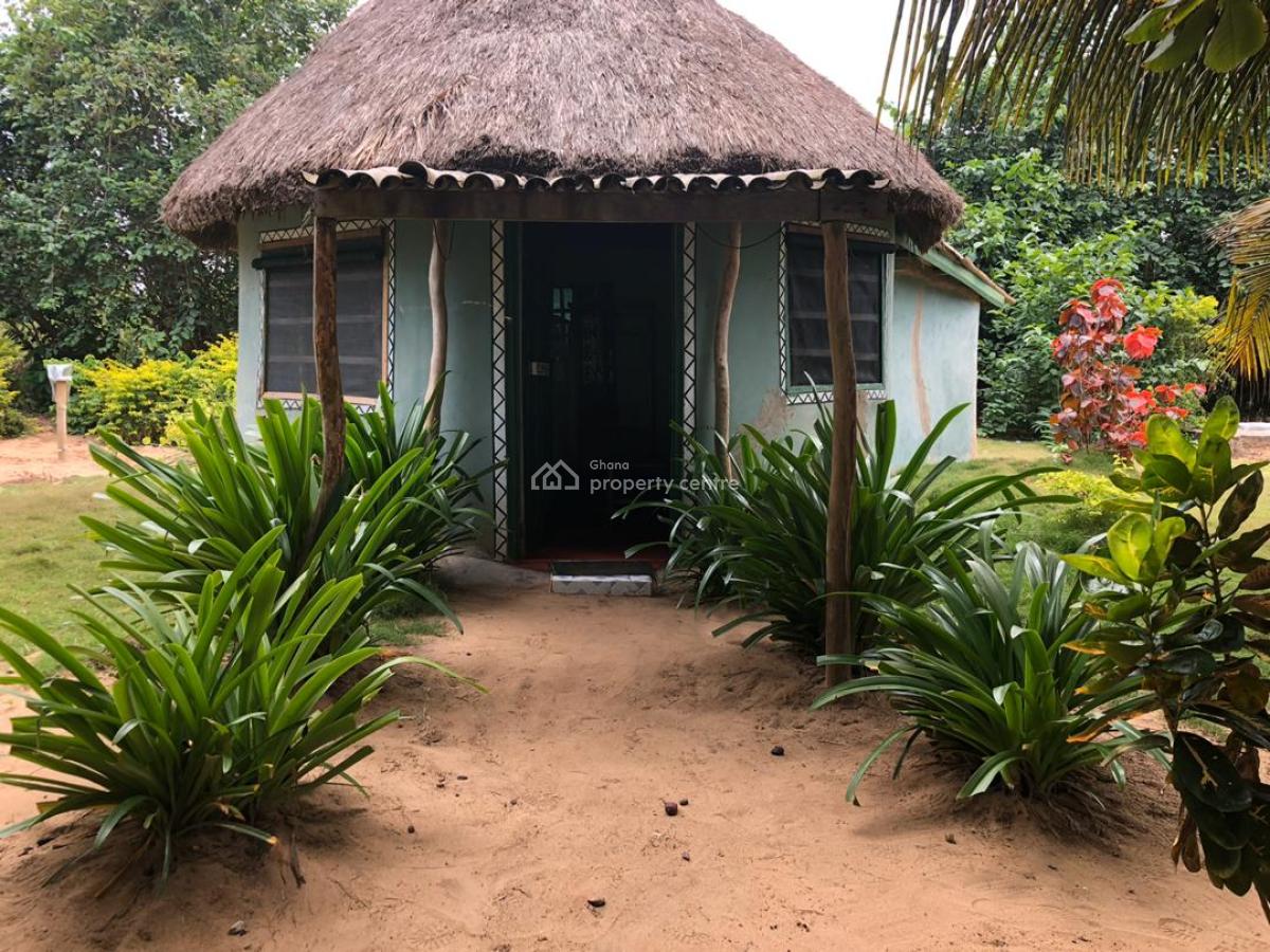 Hotel / Guest House, Dix Cove - Akwidaa Old Town Road, Ahanta West, Western Region, Hotel / Guest House for Sale