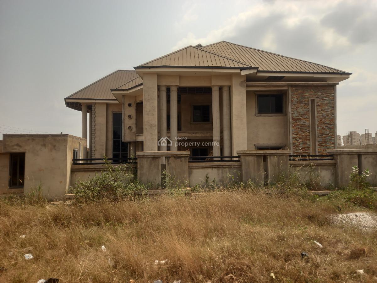 5 Bedrooms, Sokoban Apaaso, on Ahodwo Road., Kumasi Metropolitan, Ashanti, House for Sale