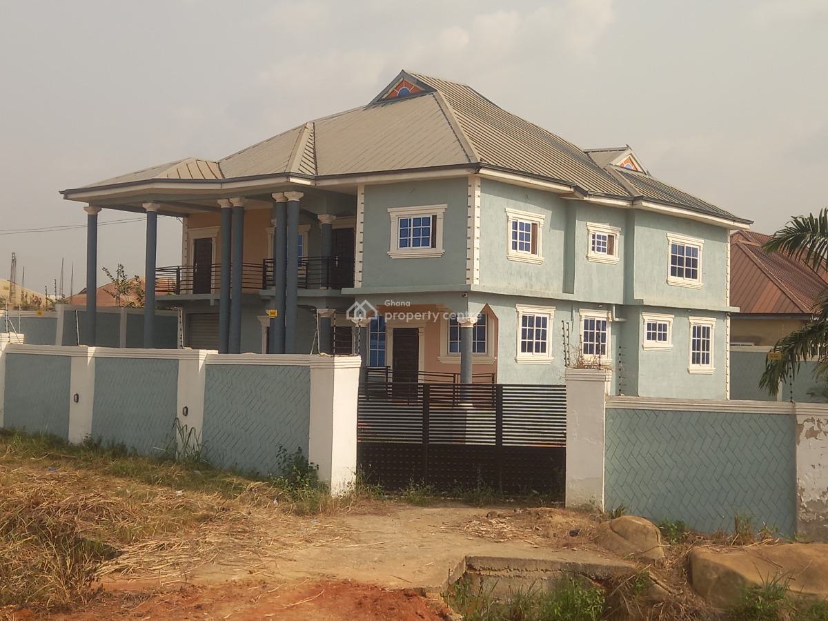 5 Bedrooms, Sokoban Kwaso, on Ahodwo Daban Road., Kumasi Metropolitan, Ashanti, House for Sale