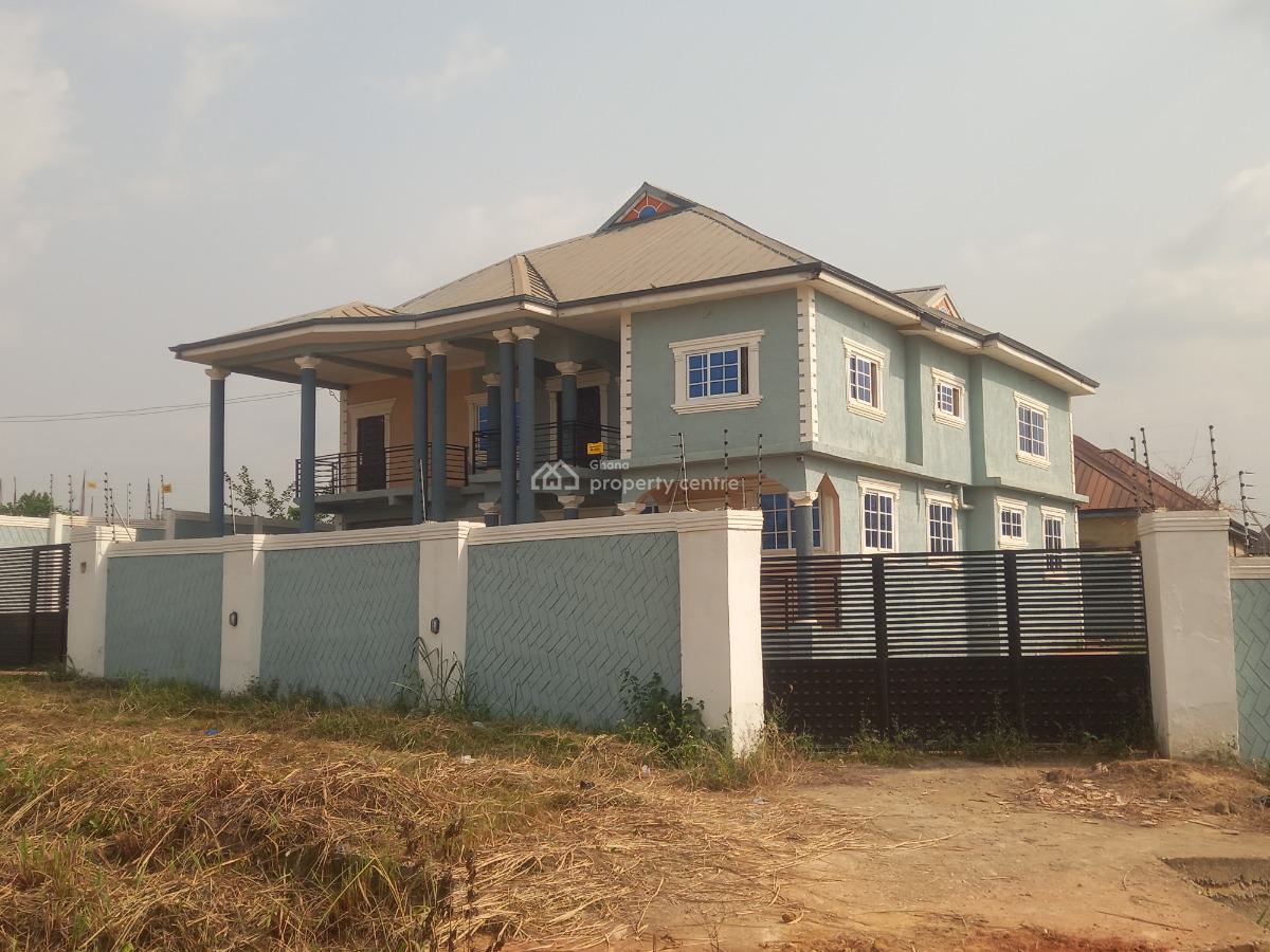 5 Bedrooms, Sokoban Kwaso, on Ahodwo Daban Road., Kumasi Metropolitan, Ashanti, House for Sale