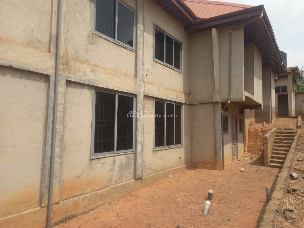 6 Bedrooms, Atwima Techiman/ Boko Estate. Near Kwadaso Road., Kumasi Metropolitan, Ashanti, House for Sale
