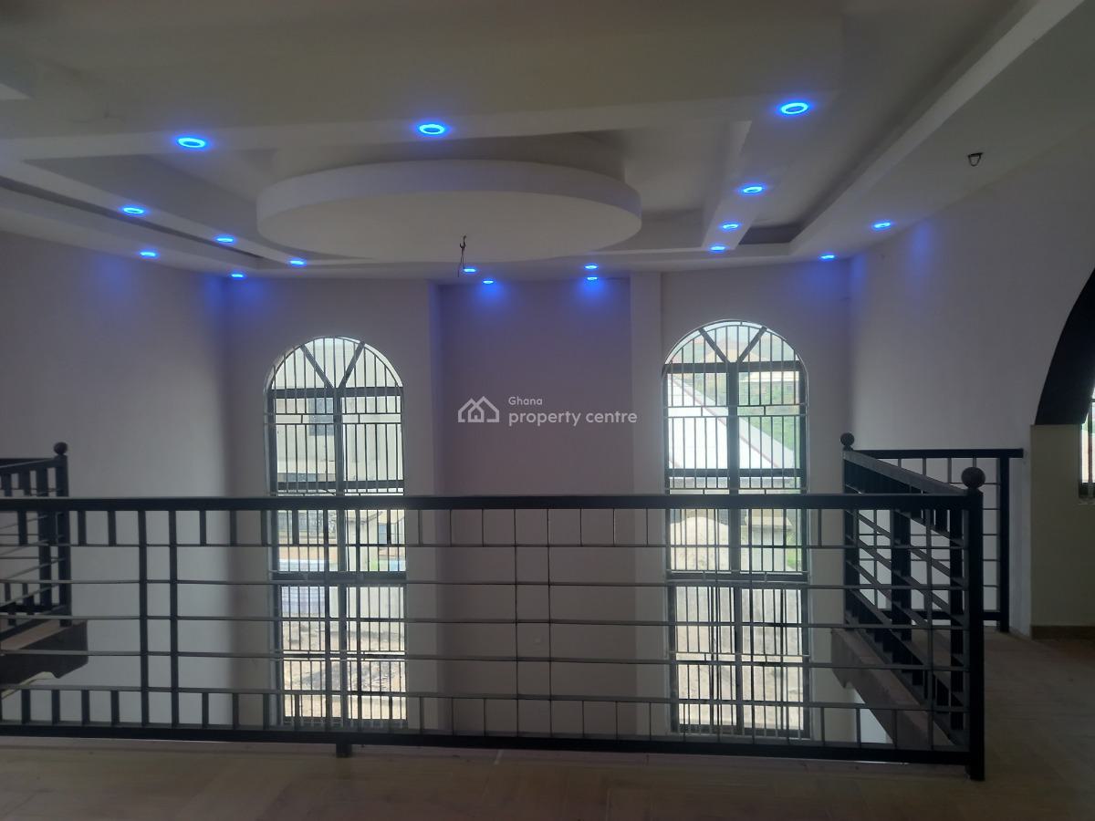 6 Bedrooms, Atwima Techiman/ Boko Estate. Near Kwadaso Road., Kumasi Metropolitan, Ashanti, House for Sale