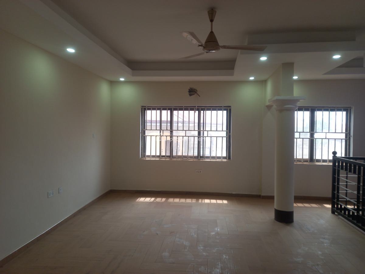 6 Bedrooms, Atwima Techiman/ Boko Estate. Near Kwadaso Road., Kumasi Metropolitan, Ashanti, House for Sale