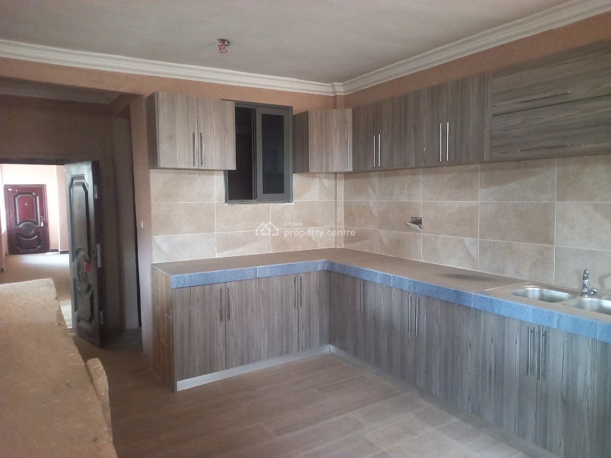 6 Bedrooms, Atwima Techiman/ Boko Estate. Near Kwadaso Road., Kumasi Metropolitan, Ashanti, House for Sale