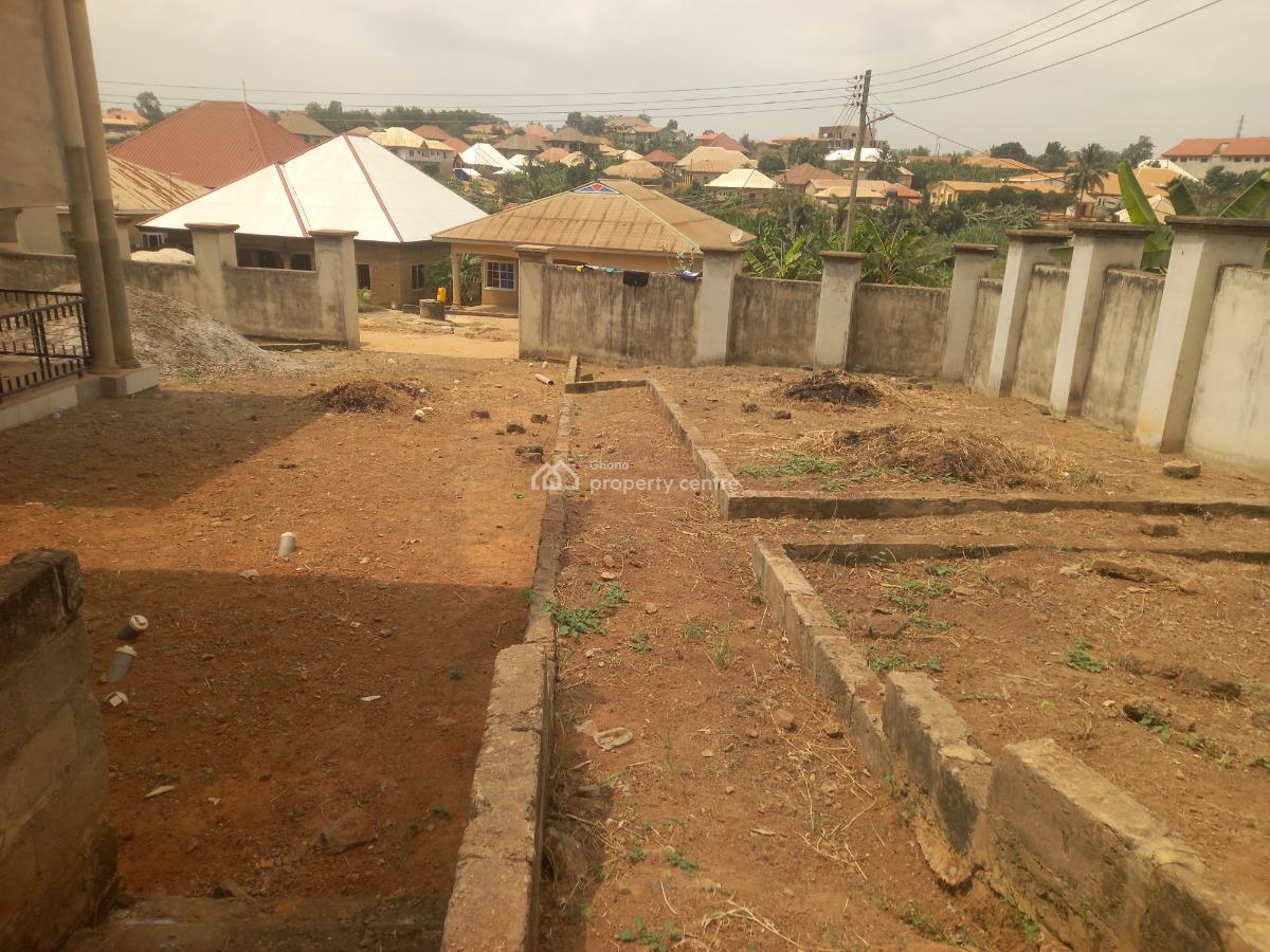 6 Bedrooms, Atwima Techiman/ Boko Estate. Near Kwadaso Road., Kumasi Metropolitan, Ashanti, House for Sale