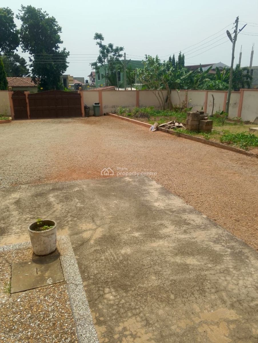 Standard 8 Bedrooms House with Two Boys Quarters, Antis, Agbogba, North Legon, Accra, House for Sale
