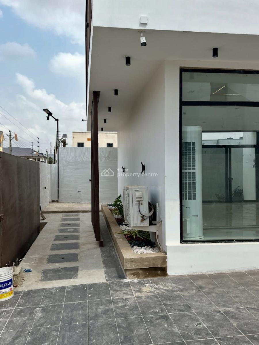 Executive 4 Bedrooms, Airport Residential Area, Accra, House for Sale