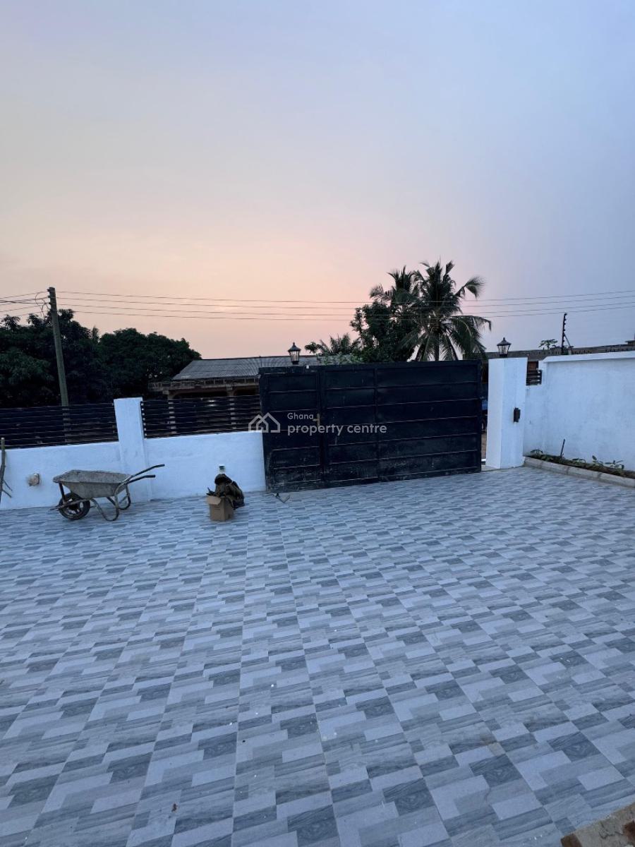 3 Bedrooms House, Kokrobite, Weija, Ga South Municipal, Accra, House for Sale