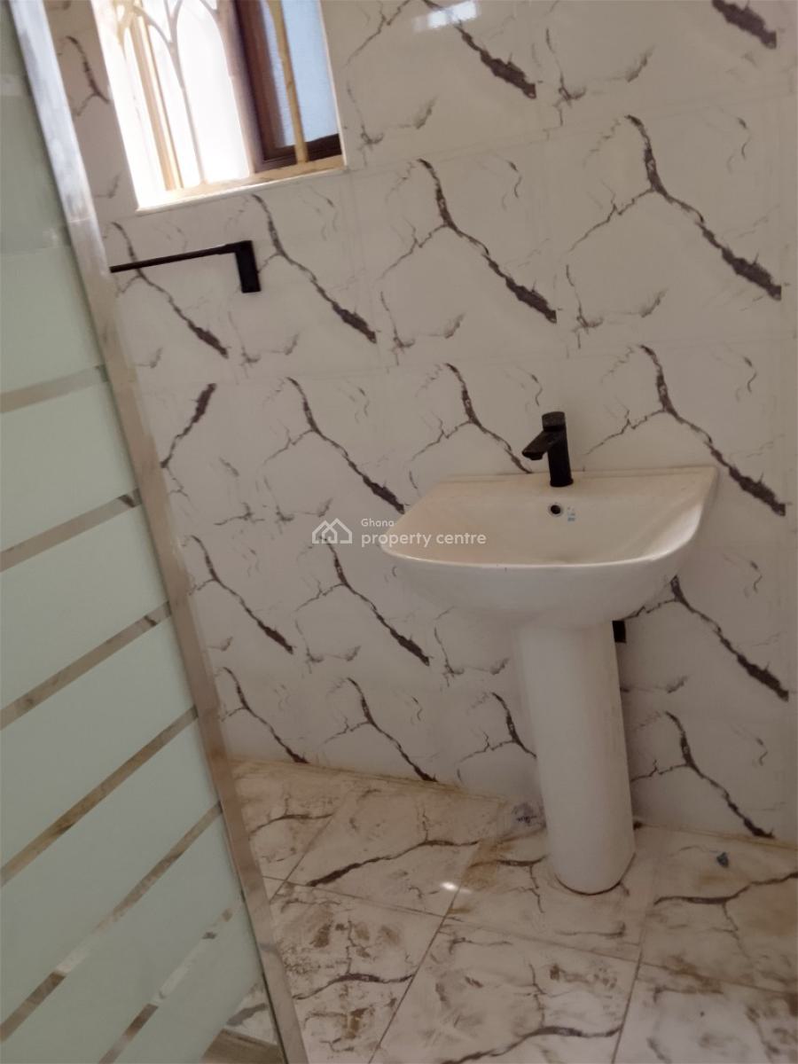 Two Bedroom Self Contain Apartment, Teshie Bushroad Police Station, Teshie-nungua Estates, Accra, Mini Flat for Rent