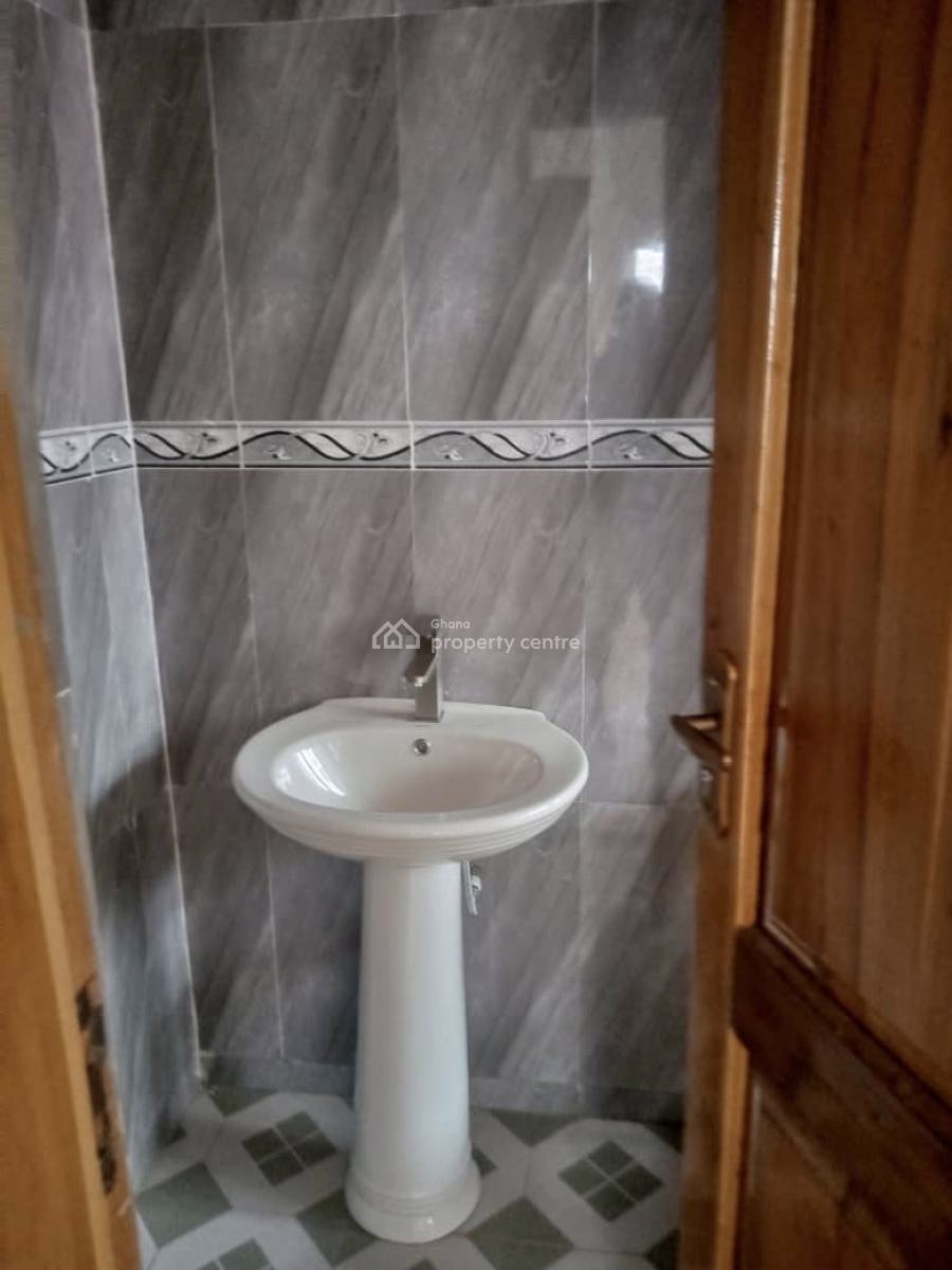 5 Bedrooms at Oyarifa, Pentecost, Oyarifa, La Nkwantanang Madina Municipal, Accra, Detached Duplex for Rent