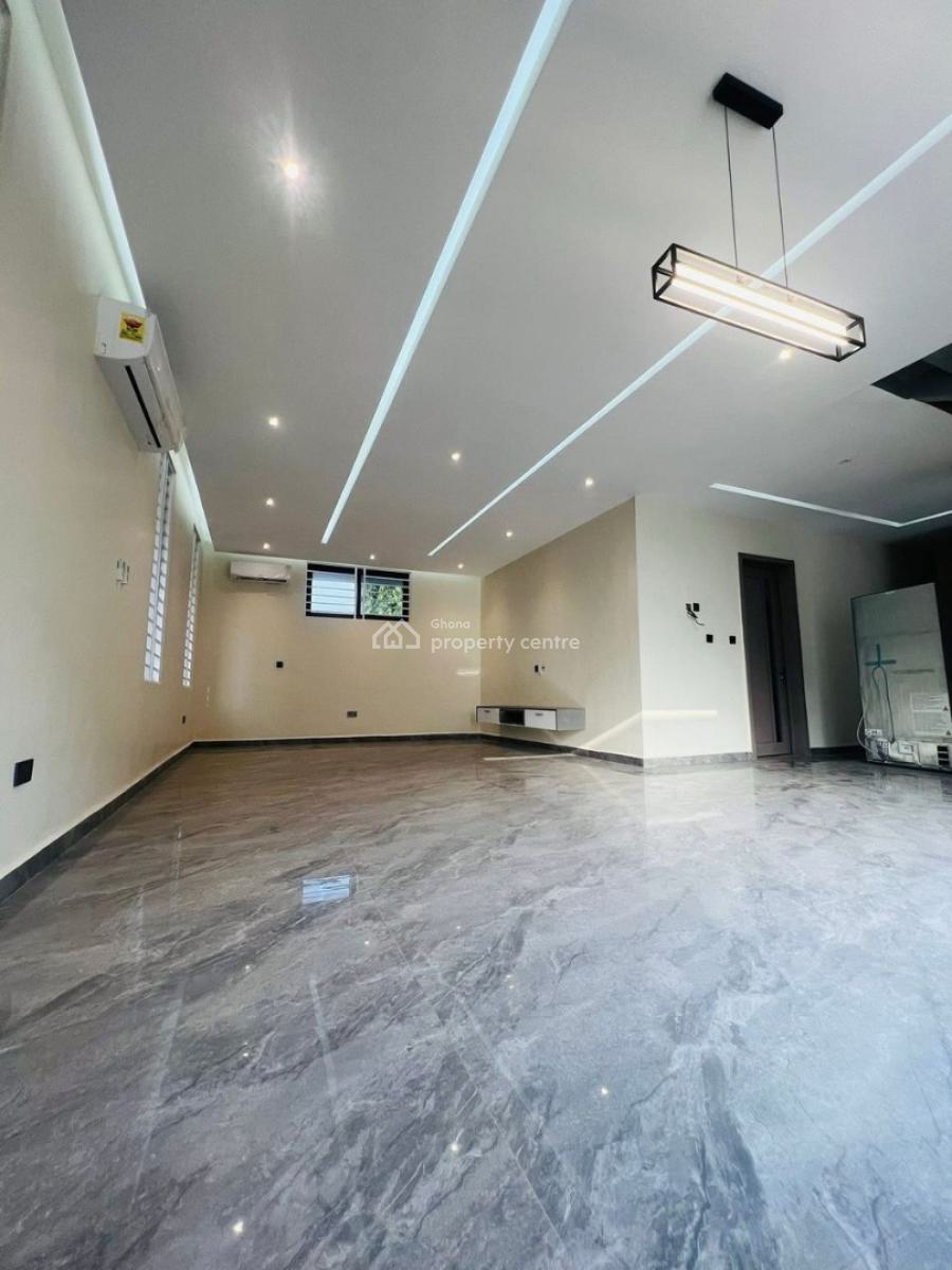 Luxurious 4-bedroom Detached House with Boys Quarters Selling in Ash, Ashaley Botwe (nmaidzor), Ashaley Botwe, Adenta Municipal, Accra, Townhouse for Sale