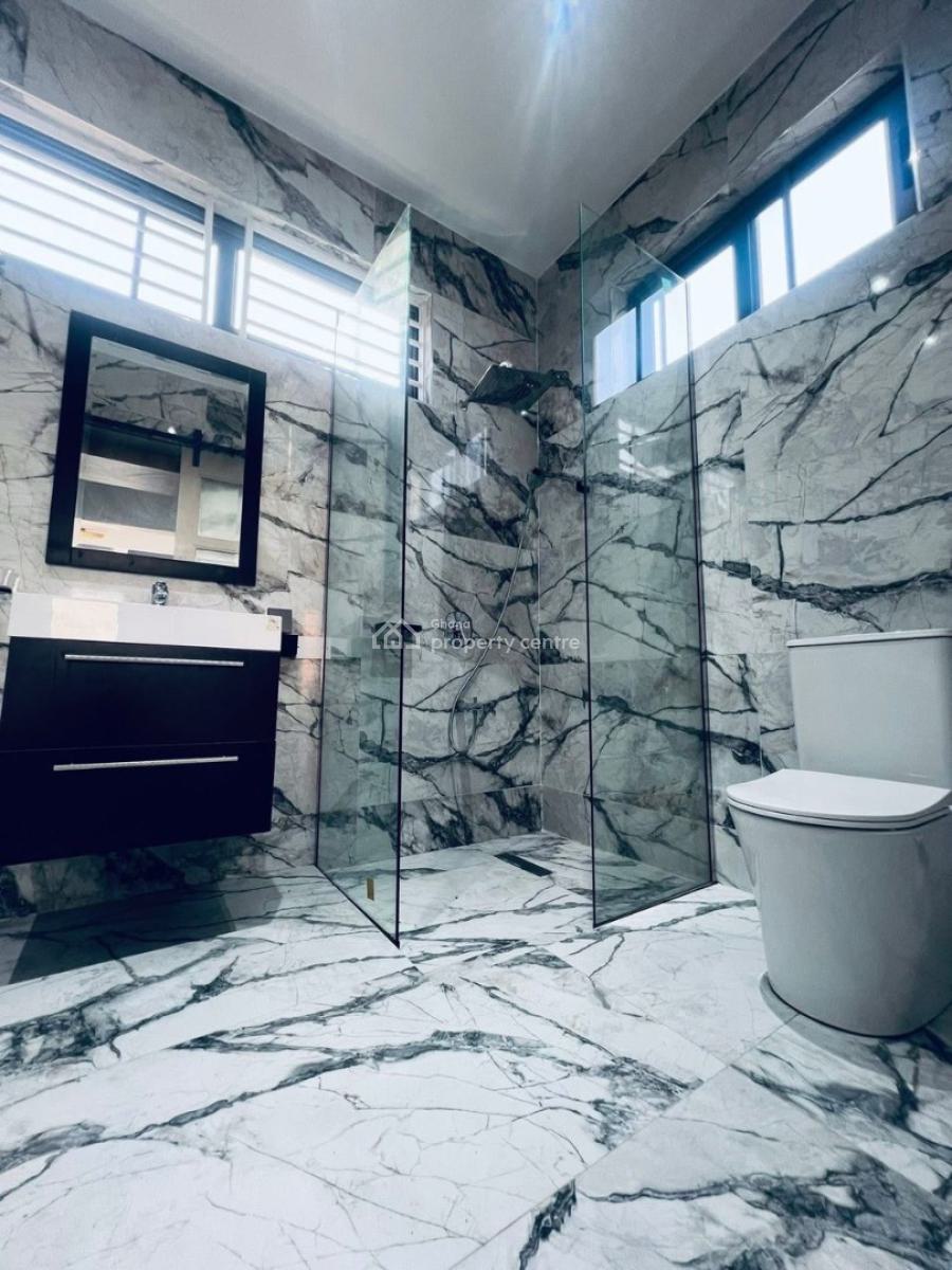 Luxurious 4-bedroom Detached House with Boys Quarters Selling in Ash, Ashaley Botwe (nmaidzor), Ashaley Botwe, Adenta Municipal, Accra, Townhouse for Sale