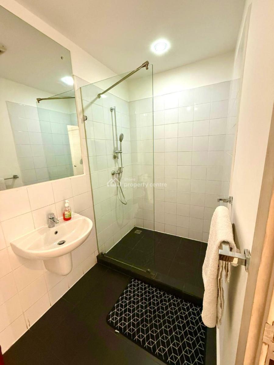 Spacious 2-bedroom Apartment at The Gallery Apartment, East Legon, Accra, Apartment for Rent
