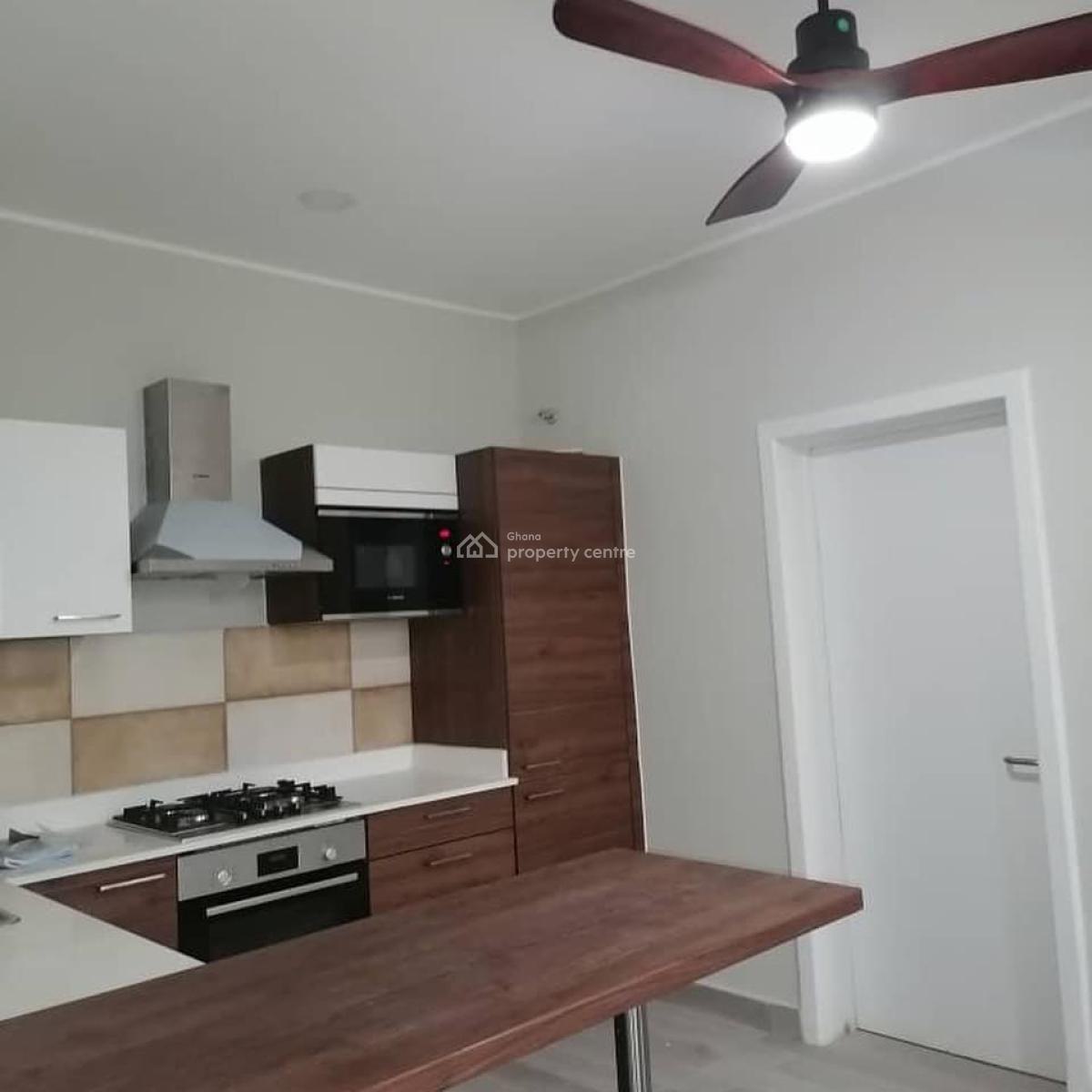 3 Bedroom Townhouse in a Gated Community, Tseaddo, East Airport, Airport Residential Area, Accra, Townhouse for Rent