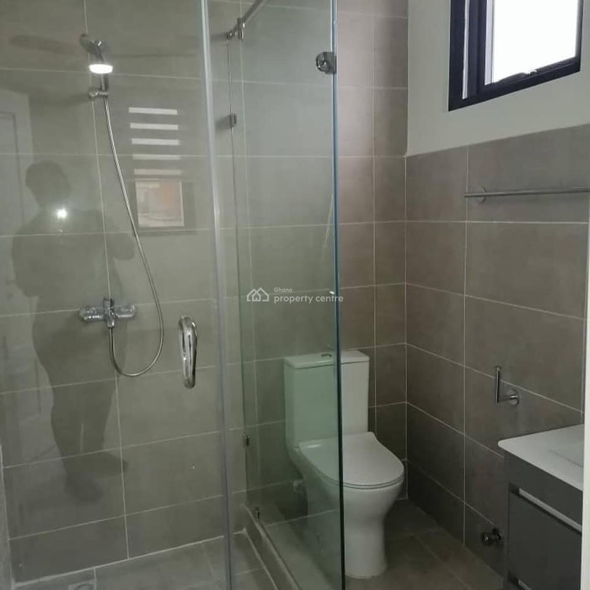 3 Bedroom Townhouse in a Gated Community, Tseaddo, East Airport, Airport Residential Area, Accra, Townhouse for Rent