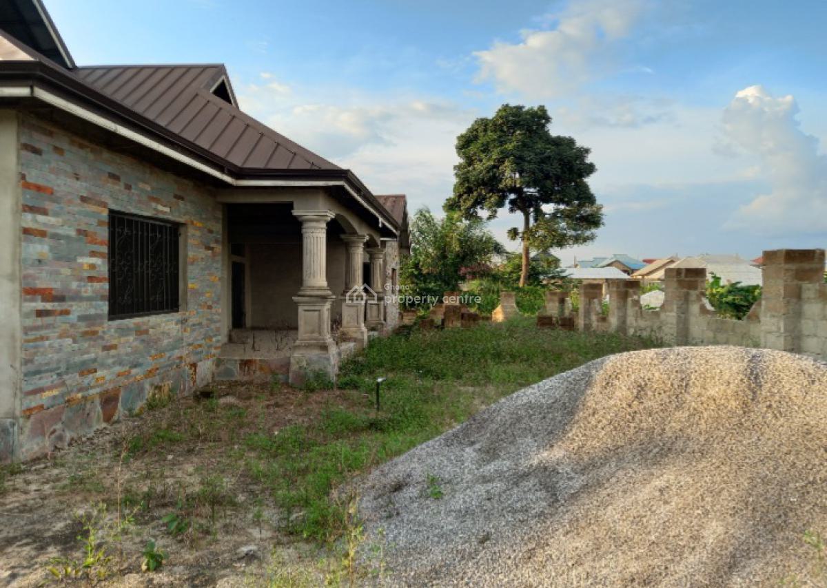 6 Bedrooms, Mampongteng Korea, Kumasi Metropolitan, Ashanti, House for Sale