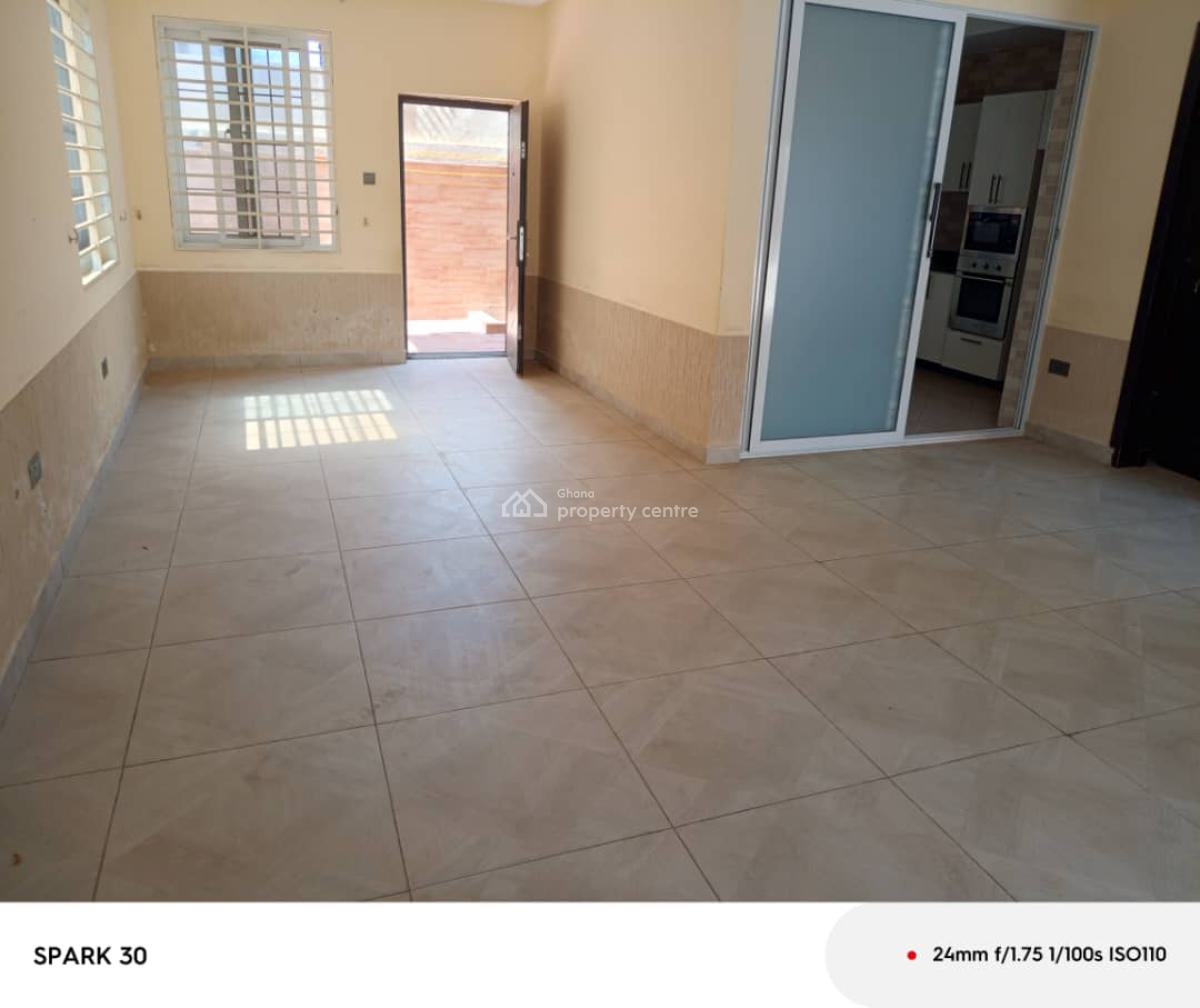 Executive 3 Bedrooms, Dzorwulu, Accra, Townhouse for Rent