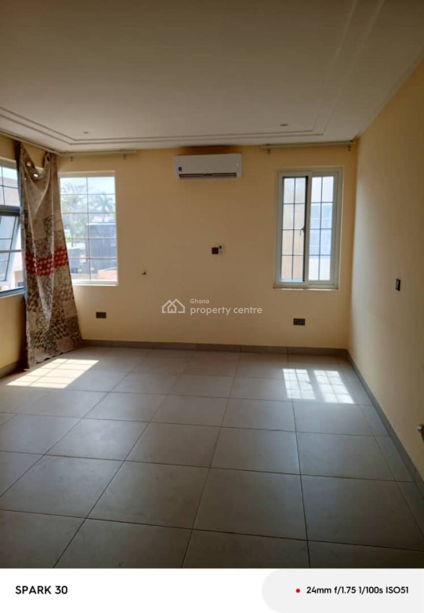 Executive 3 Bedrooms, Dzorwulu, Accra, Townhouse for Rent
