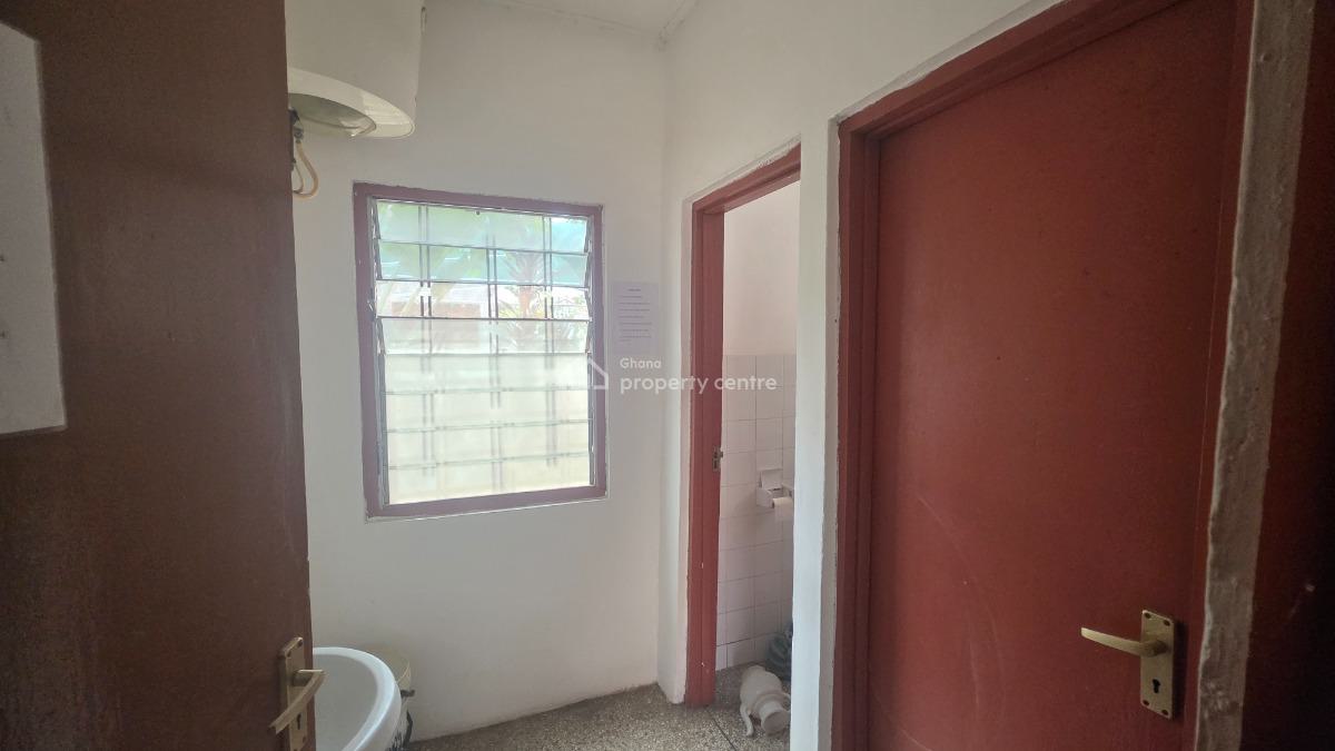3 Bedroom House with 2 Boys Quarters, Manet, Accra Metropolitan, Accra, House for Rent