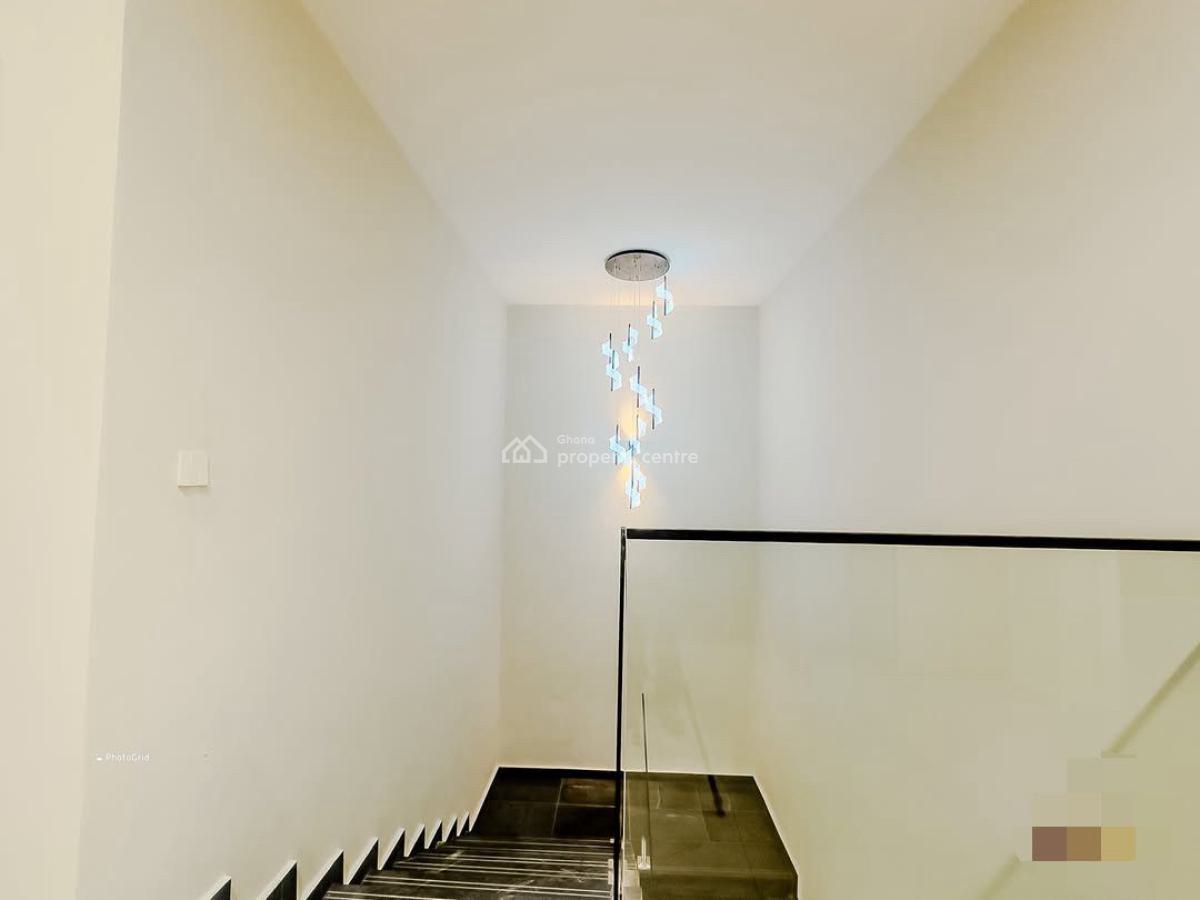 Executive 6 Bedroom, East Airport, Airport Residential Area, Accra, House for Sale