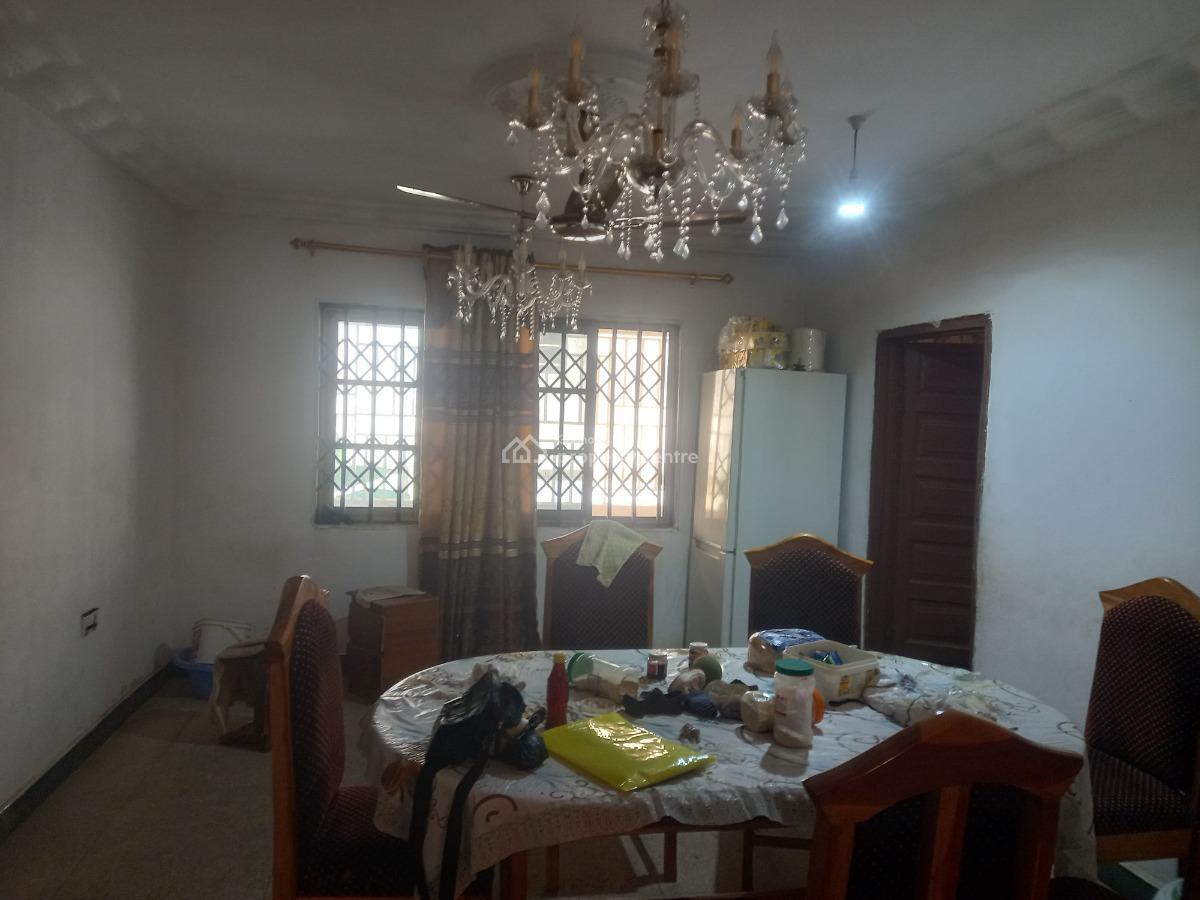 6 Bedrooms, Fawoade, on Tafo Pankrono Road., Kumasi Metropolitan, Ashanti, House for Sale