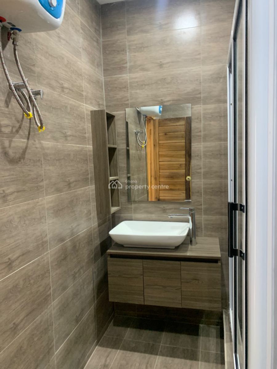 Luxury 5 Bedrooms House, Ashongman Estate, Ga East Municipal, Accra, House for Sale