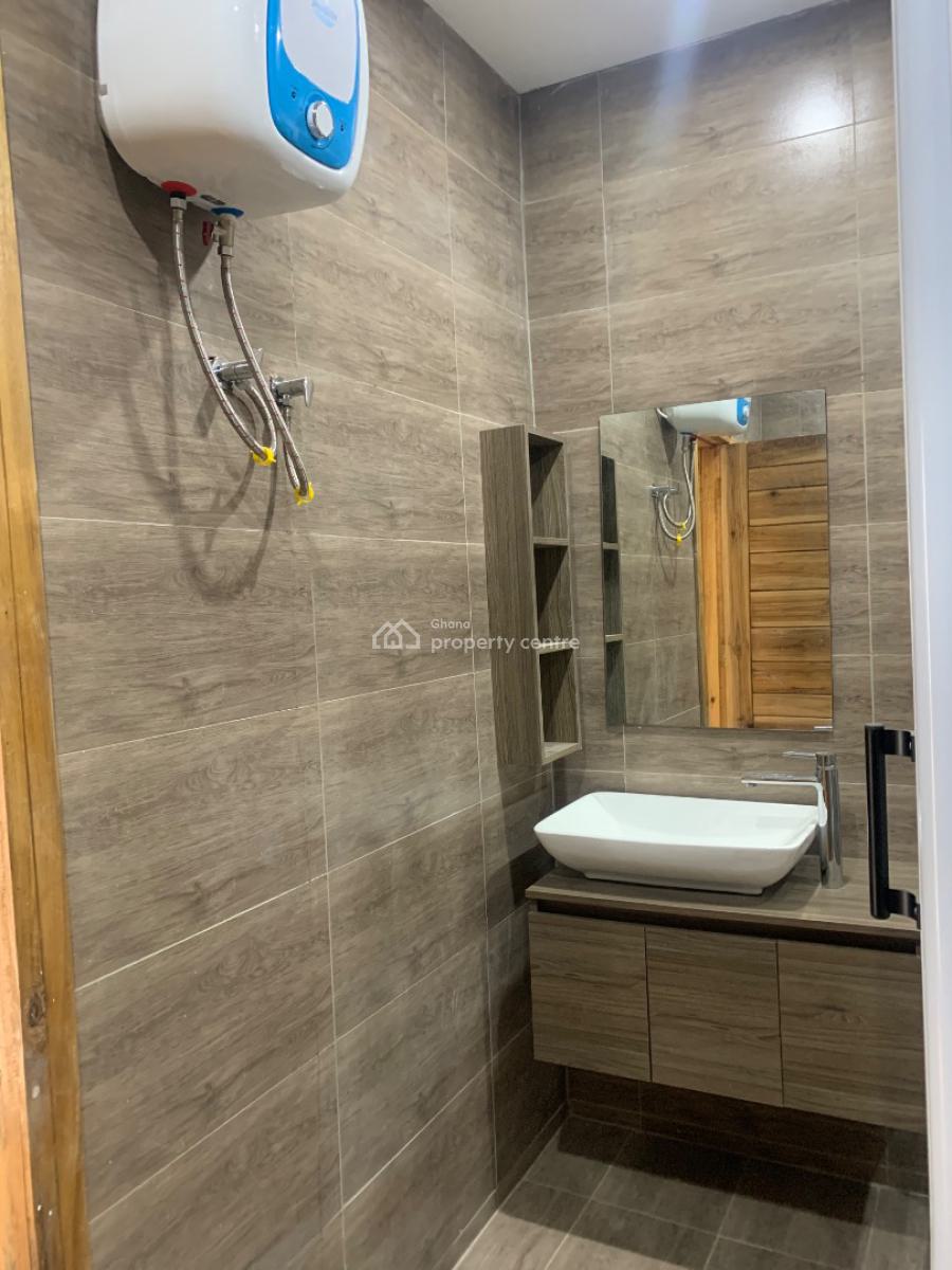 Luxury 5 Bedrooms House, Ashongman Estate, Ga East Municipal, Accra, House for Sale