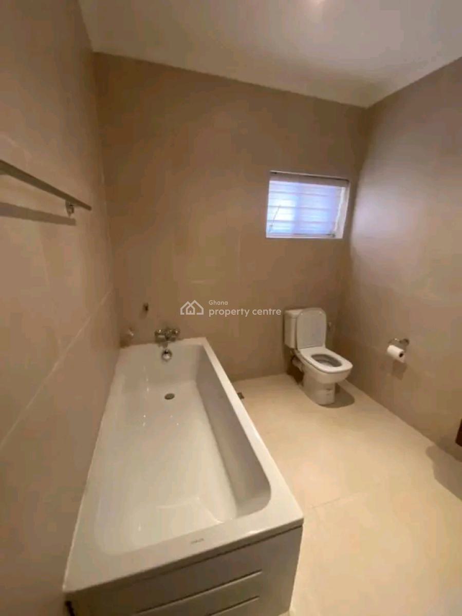 Luxurious 4 Bedrooms Townhouse, Airport Residential Area, Accra, Townhouse for Rent
