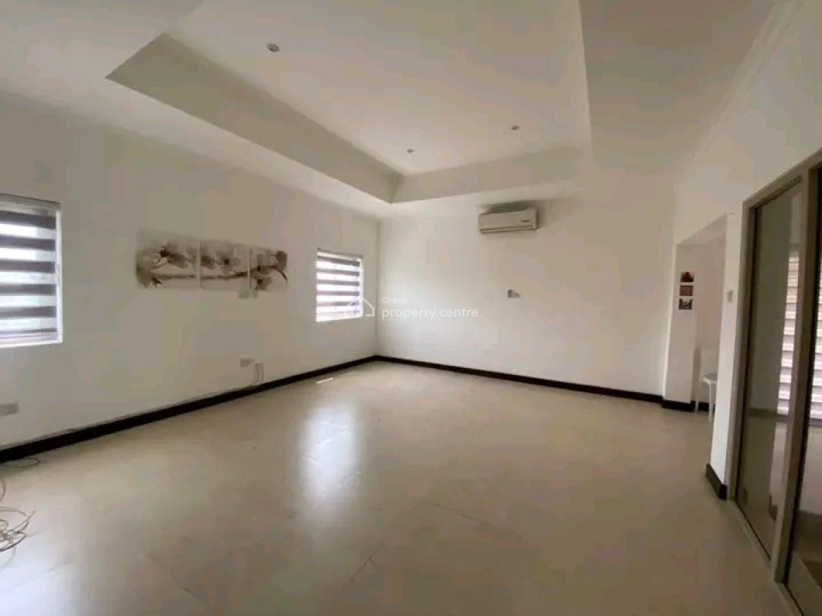 Luxurious 4 Bedrooms Townhouse, Airport Residential Area, Accra, Townhouse for Rent