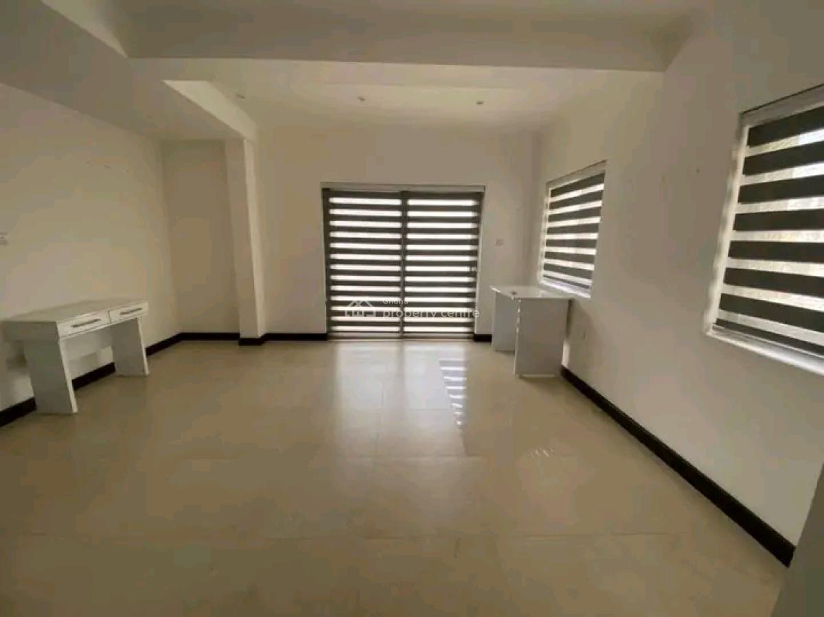 Luxurious 4 Bedrooms Townhouse, Airport Residential Area, Accra, Townhouse for Rent