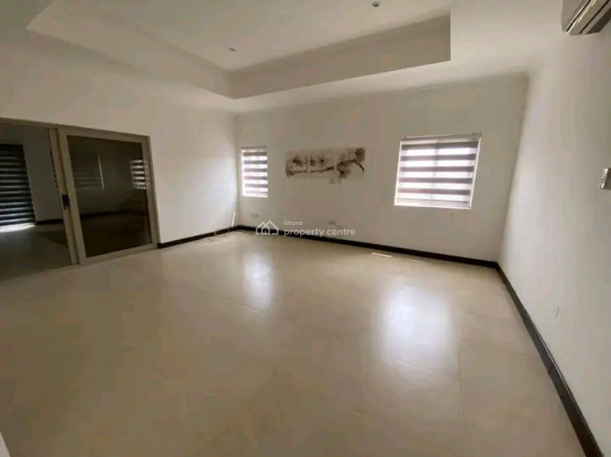 Luxurious 4 Bedrooms Townhouse, Airport Residential Area, Accra, Townhouse for Rent
