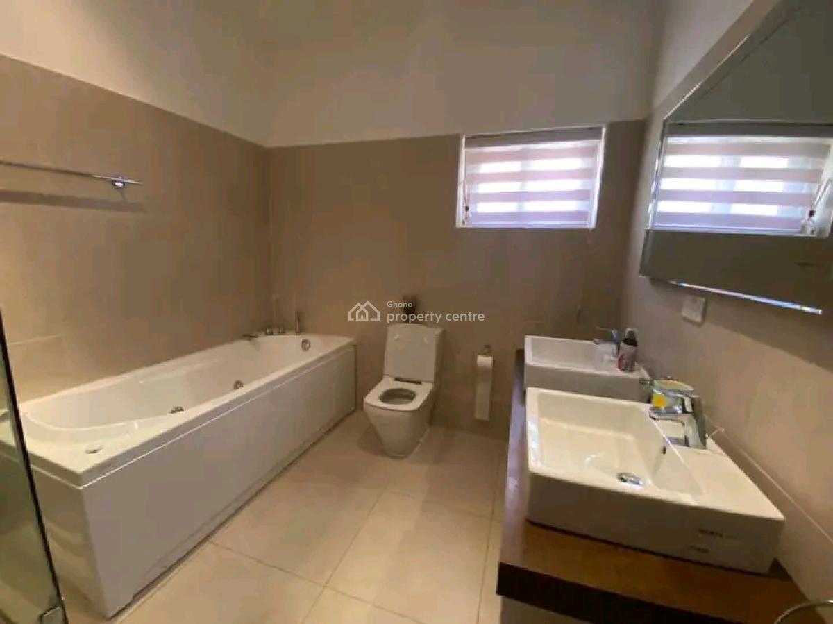 Luxurious 4 Bedrooms Townhouse, Airport Residential Area, Accra, Townhouse for Rent