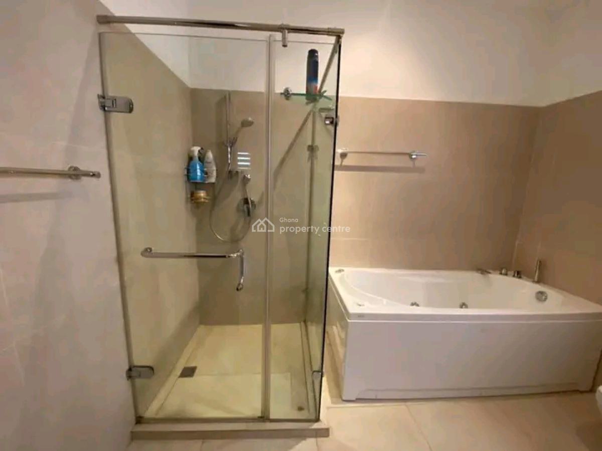 Luxurious 4 Bedrooms Townhouse, Airport Residential Area, Accra, Townhouse for Rent